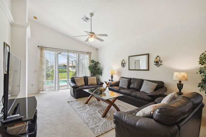 Image No.21-4 Bed Property for sale