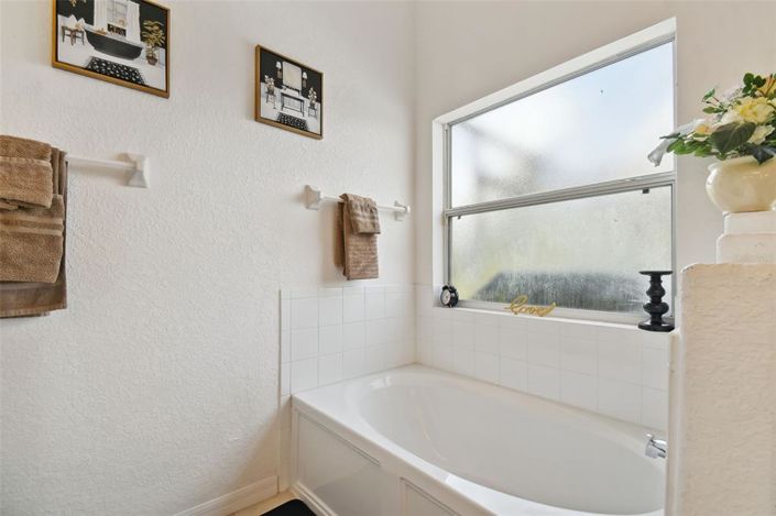 Image No.31-4 Bed Property for sale