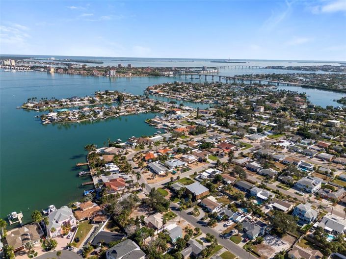 Image No.33-2 Bed Property for sale