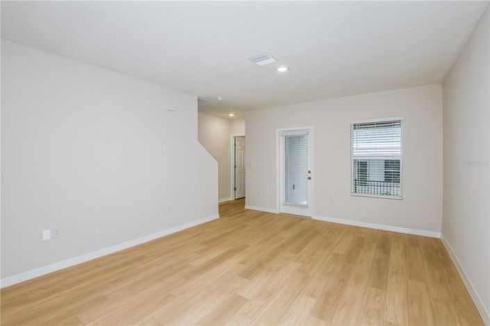 Image No.3-3 Bed Townhouse for sale