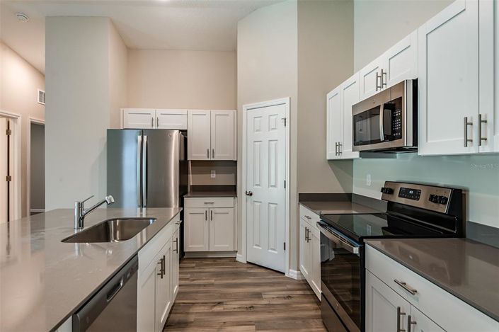 Image No.3-3 Bed Property for sale