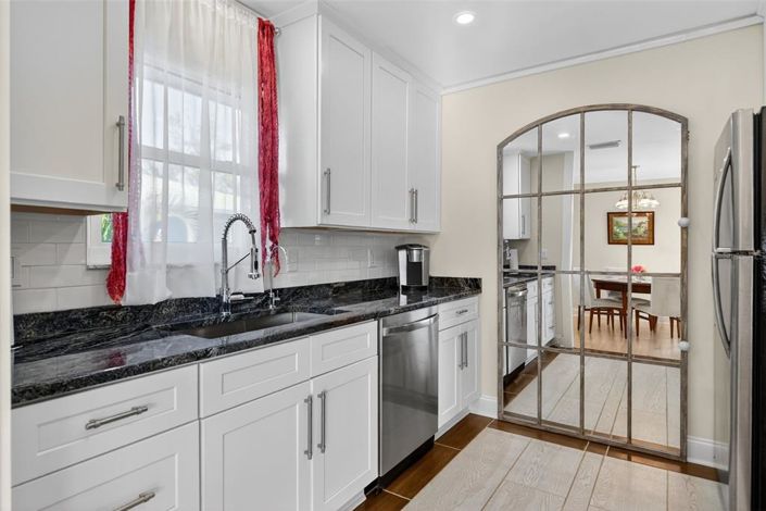 Image No.18-2 Bed Property for sale