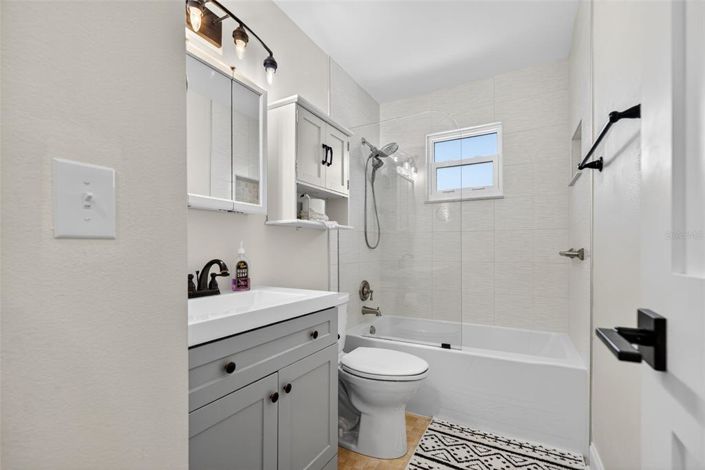 Image No.24-2 Bed Property for sale