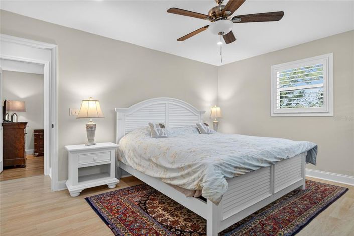 Image No.26-2 Bed Property for sale