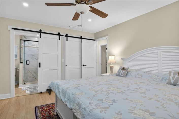 Image No.27-2 Bed Property for sale