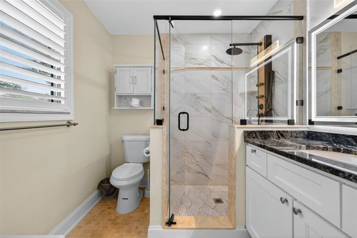 Image No.28-2 Bed Property for sale