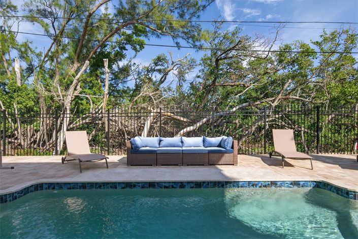 Image No.44-2 Bed Property for sale