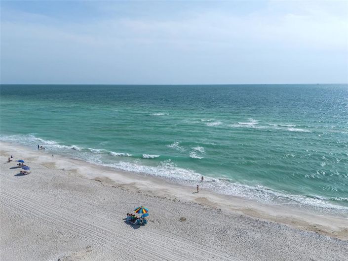 Image No.60-2 Bed Property for sale