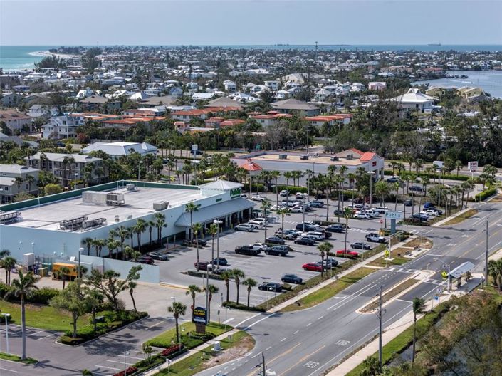 Image No.76-2 Bed Property for sale