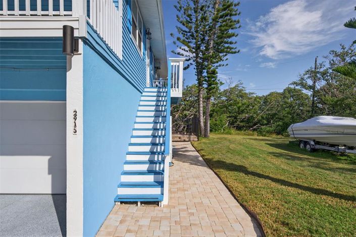 Image No.8-2 Bed Property for sale