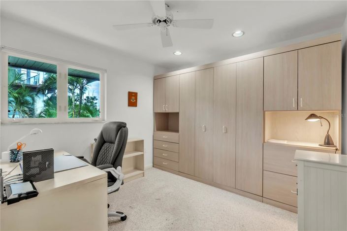 Image No.13-3 Bed Property for sale