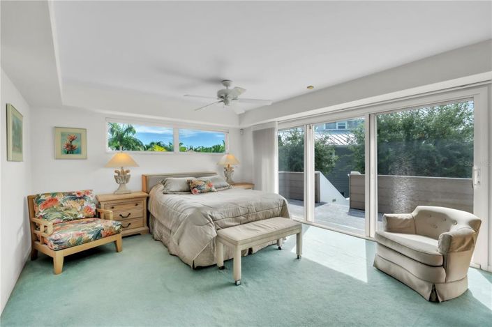 Image No.28-3 Bed Property for sale