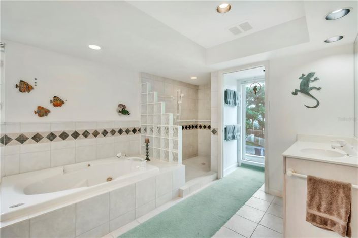 Image No.32-3 Bed Property for sale