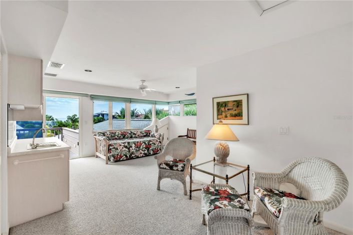 Image No.38-3 Bed Property for sale