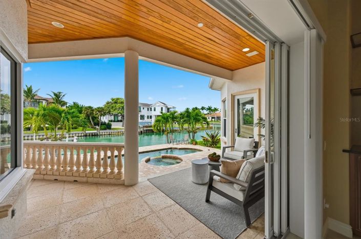 Image No.8-Propriété de 5 chambres à vendre à Sarasota