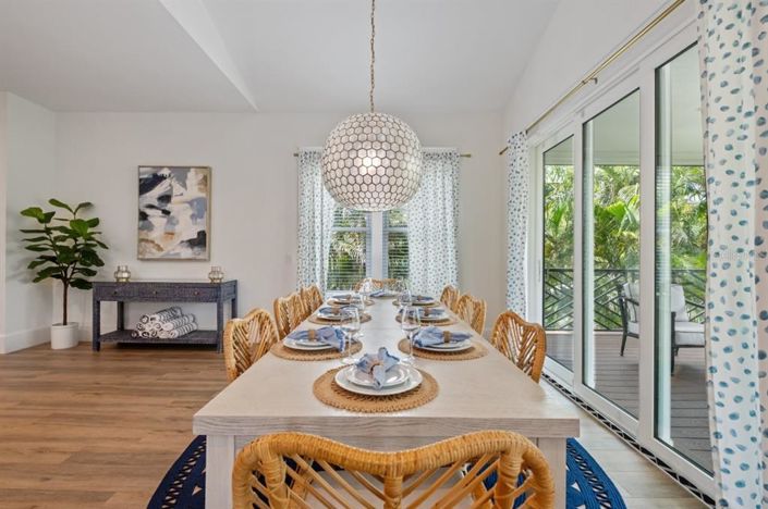 Image No.15-6 Bed Property for sale