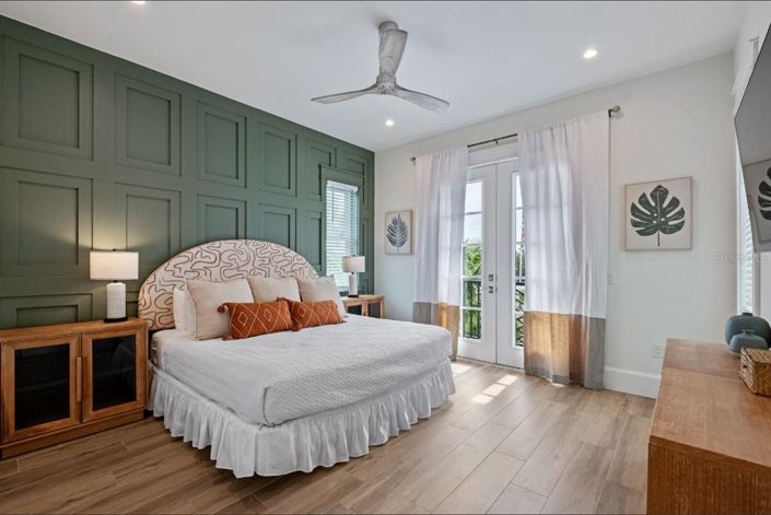 Image No.20-6 Bed Property for sale