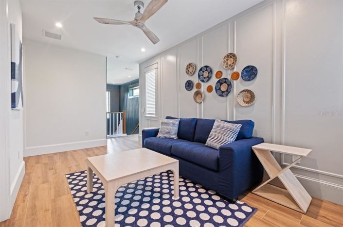 Image No.35-6 Bed Property for sale