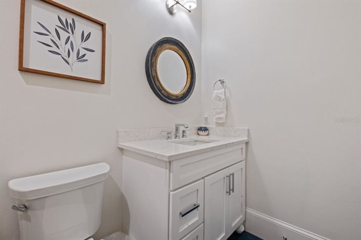 Image No.36-6 Bed Property for sale