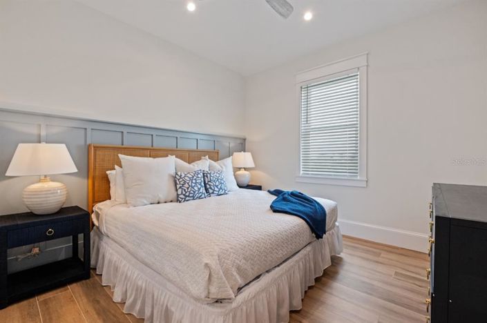 Image No.38-6 Bed Property for sale