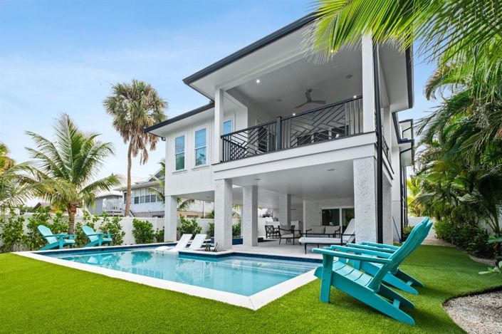 Image No.62-6 Bed Property for sale