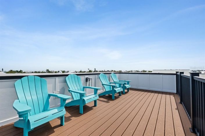 Image No.66-6 Bed Property for sale