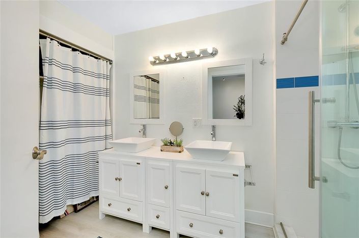 Image No.23-Propriété de 2 chambres à vendre à Sarasota