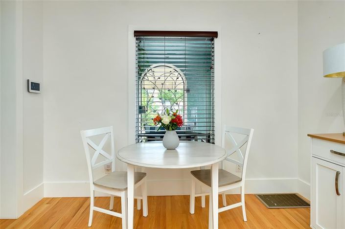 Image No.7-Propriété de 2 chambres à vendre à Sarasota