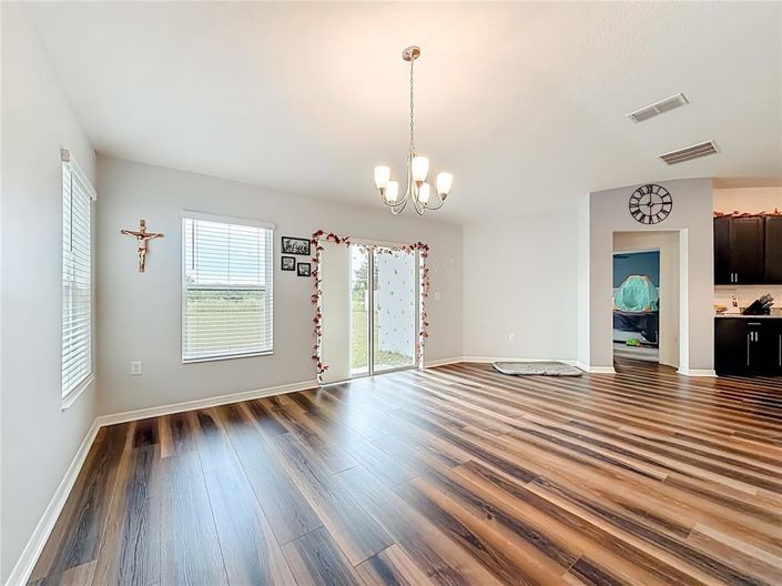 Image No.20-4 Bed Property for sale