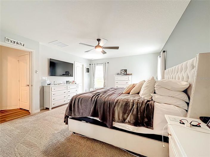 Image No.28-4 Bed Property for sale