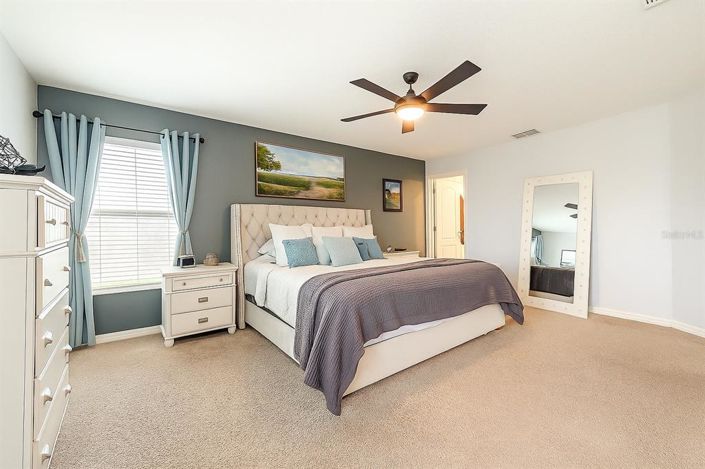 Image No.4-4 Bed Property for sale