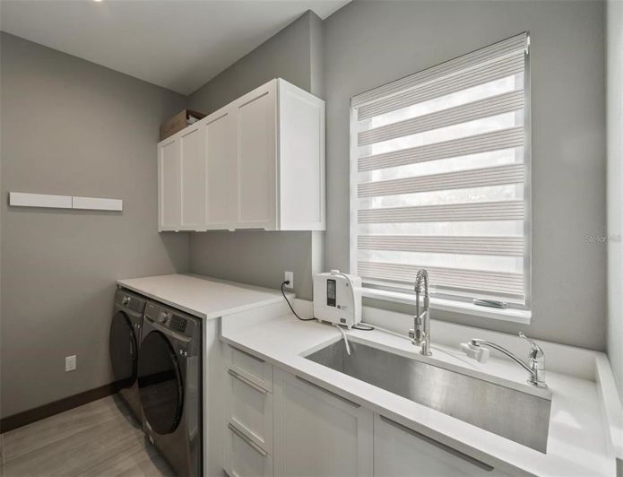 Image No.23-Propriété de 6 chambres à vendre à Treasure Island