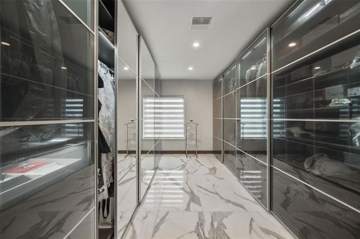 Image No.34-Propriété de 6 chambres à vendre à Treasure Island