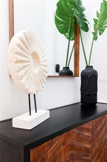 Image No.43-2 Bed Property for sale