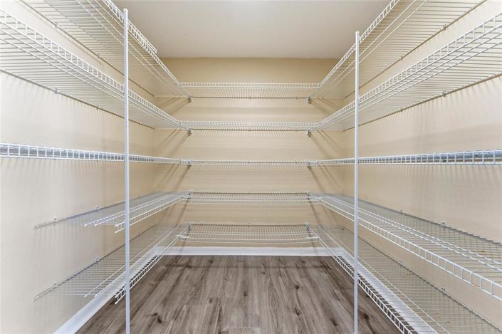 Image No.19-5 Bed Property for sale