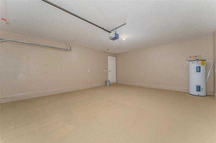 Image No.39-5 Bed Property for sale