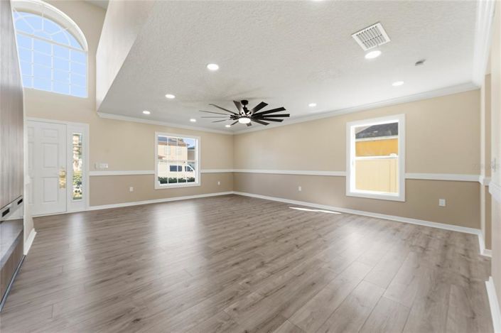 Image No.7-5 Bed Property for sale