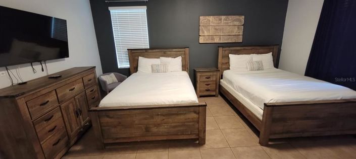 Image No.4-8 Bed Property for sale