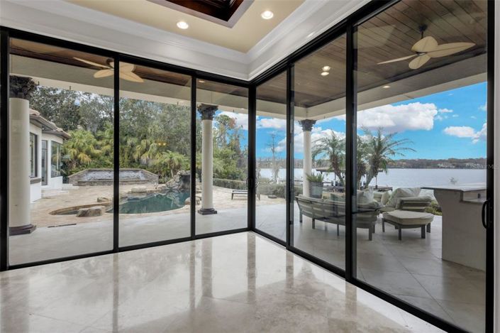 Image No.16-6 Bed Property for sale