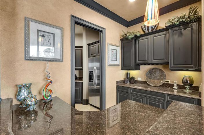 Image No.19-6 Bed Property for sale