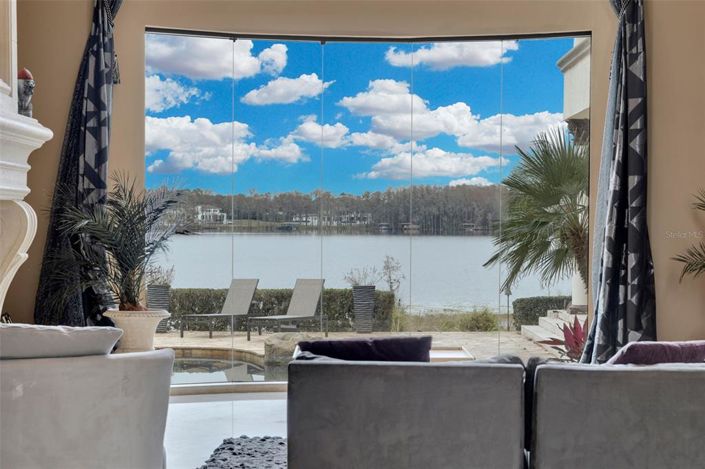 Image No.40-6 Bed Property for sale