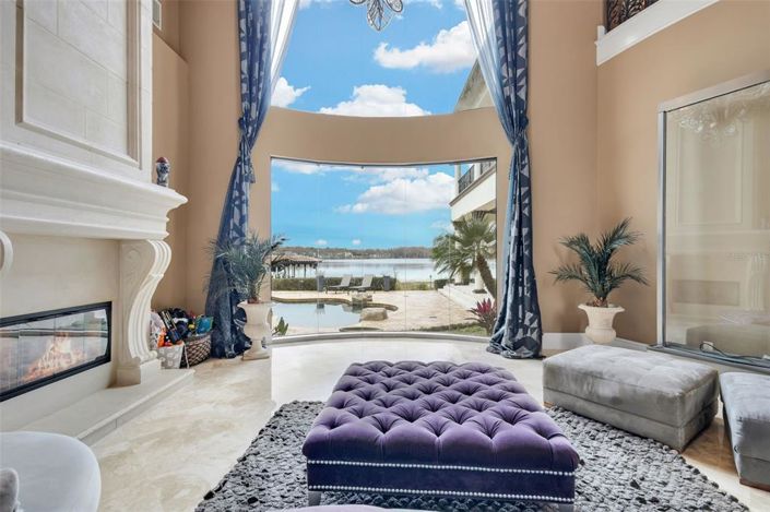 Image No.6-6 Bed Property for sale