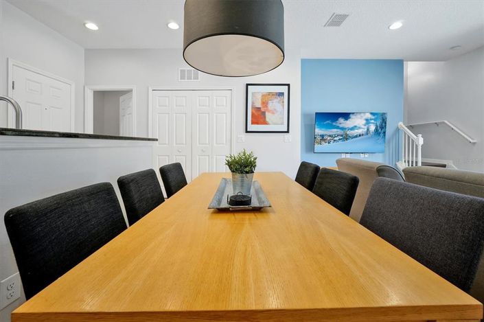 Image No.10-2 Bed Townhouse for sale