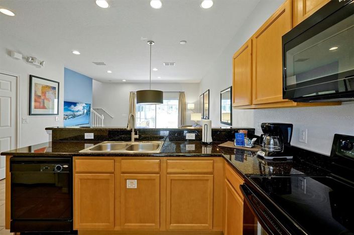 Image No.13-2 Bed Townhouse for sale