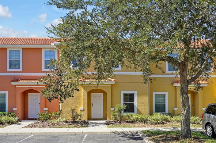 Image No.2-2 Bed Townhouse for sale