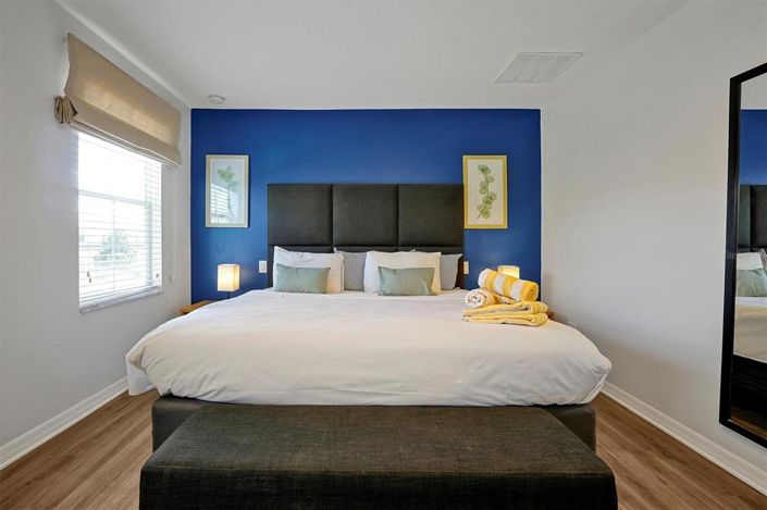 Image No.26-2 Bed Townhouse for sale