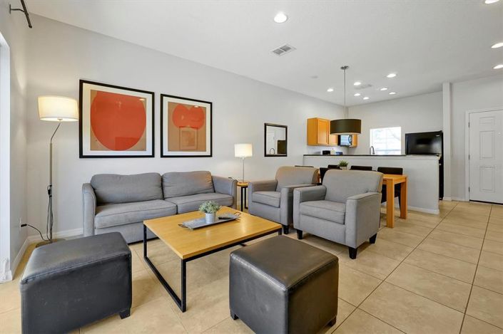 Image No.6-2 Bed Townhouse for sale