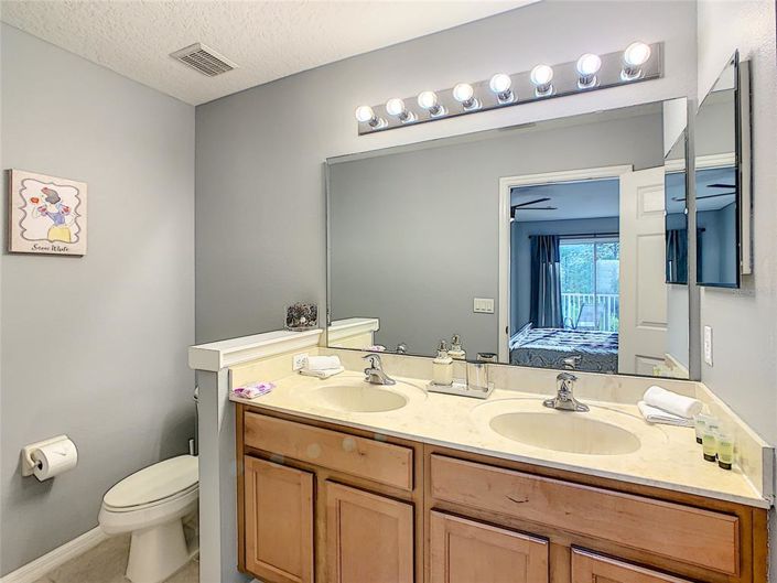 Image No.33-3 Bed Townhouse for sale