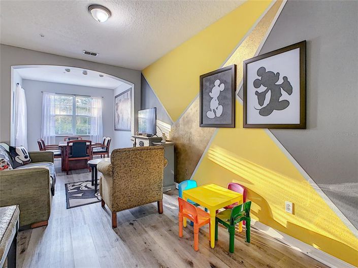 Image No.8-3 Bed Townhouse for sale