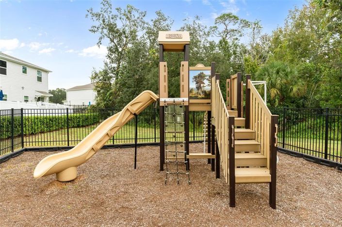 Image No.32-3 Bed Townhouse for sale